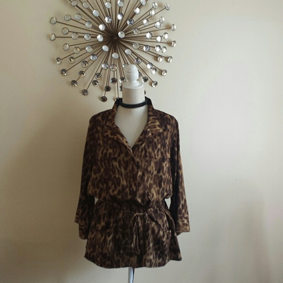 Kris Jenner Tops - Kris Jenner Leopard Print Blouse